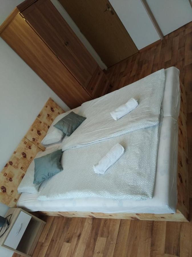 Penzion Almi 도크시 외부 사진